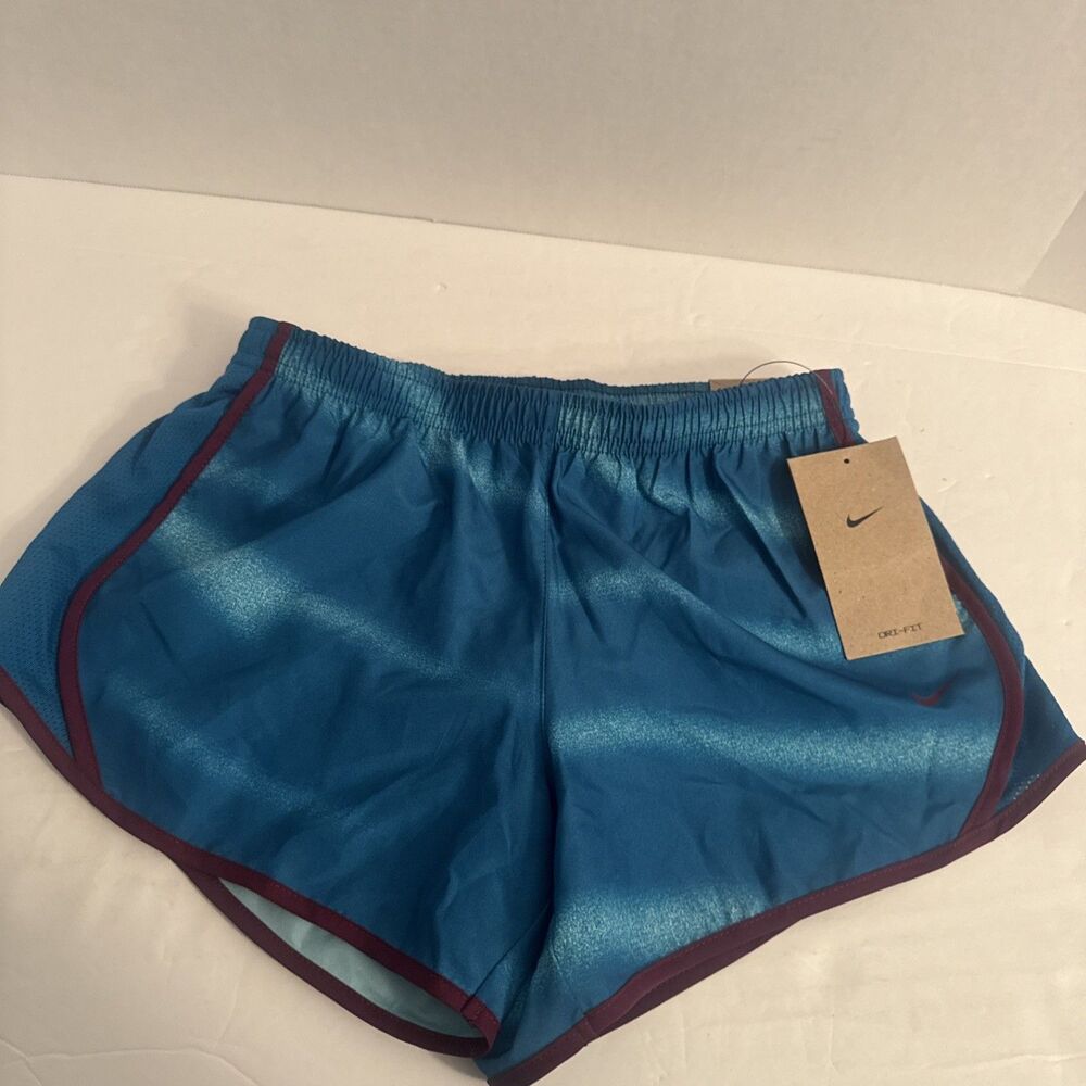 Nike Girls Shorts Medium Dri Fit Training Lined Teal Standard Fit NWT